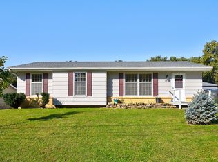 3828 79th St, Urbandale, IA 50322