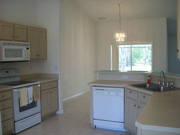 4th image of 1562 Ocean Cove St
