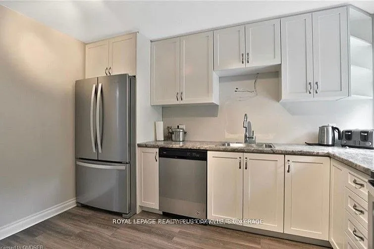 312 Reynolds St #6 — Photo 10