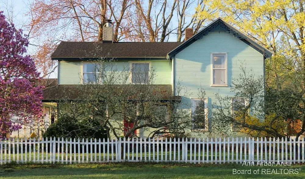 11501 Dixon Rd photo 1