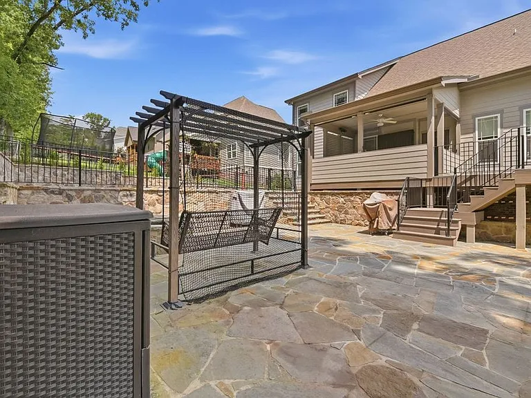 9202 White Ash Dr — Photo 7