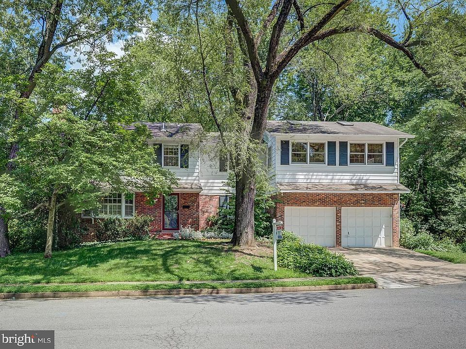 1st image of 403 Holmes Ct NW