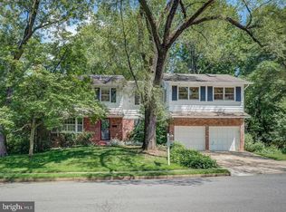 403 Holmes Ct NW, Vienna, VA 22180
