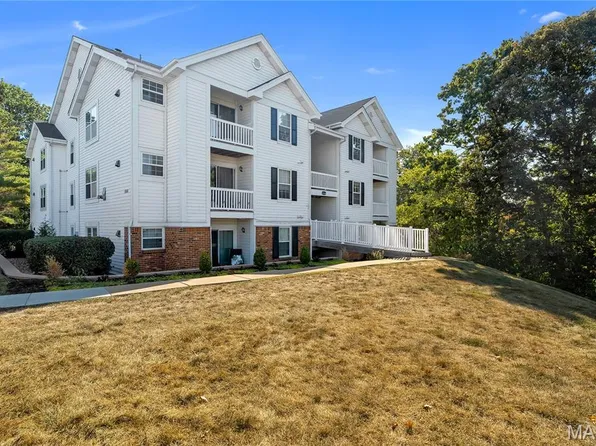 16566 Victoria Crossing Dr Unit L, Grover, MO 63040