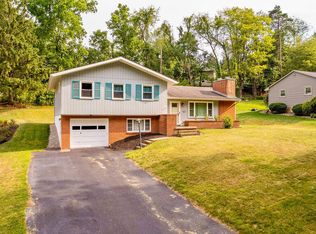 17 Overhill Rd, Williamsport, PA 17701