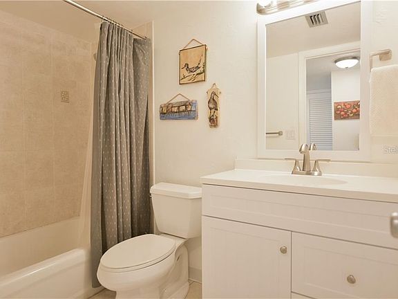 5th image of 200 Saint Andrews Blvd Unit 103