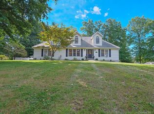2 Panther Lane, Wallkill, NY 12589