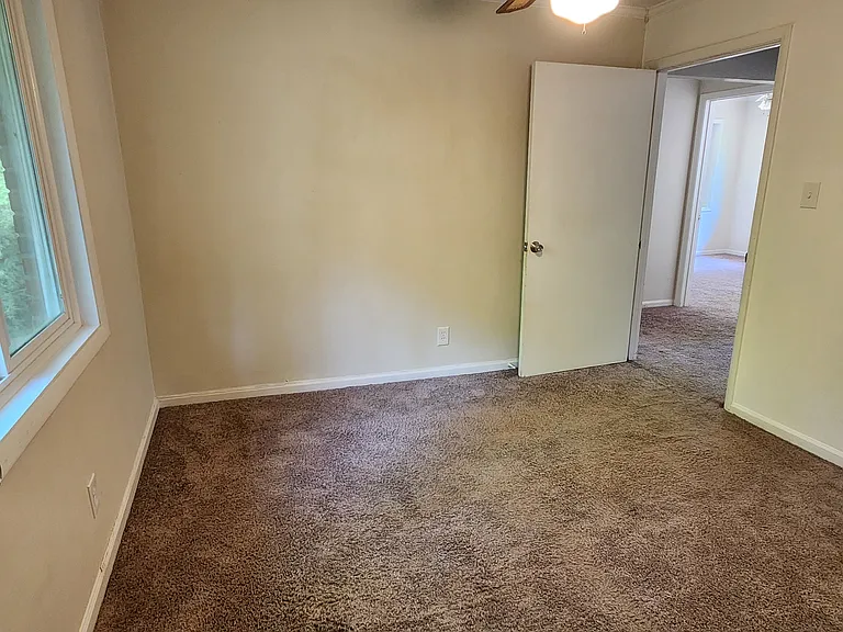 4902 Valley Dale Ct SW #B — Photo 85