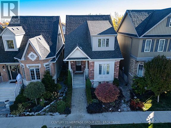 2nd image of 688 Augusta Dr