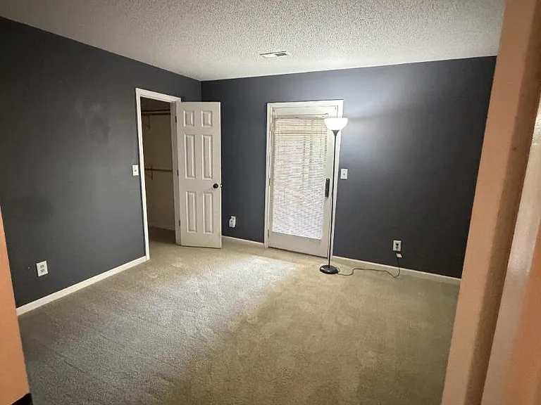 Unit Photo