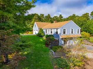 10 Aladoe Farm Ln, Harwich, MA 02645