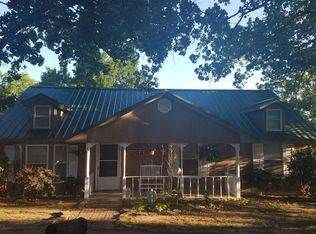 607 E Bissell St, Hugo, OK 74743