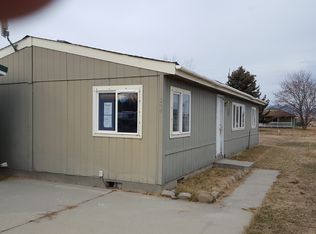 240 5th St, North Powder, OR 97867