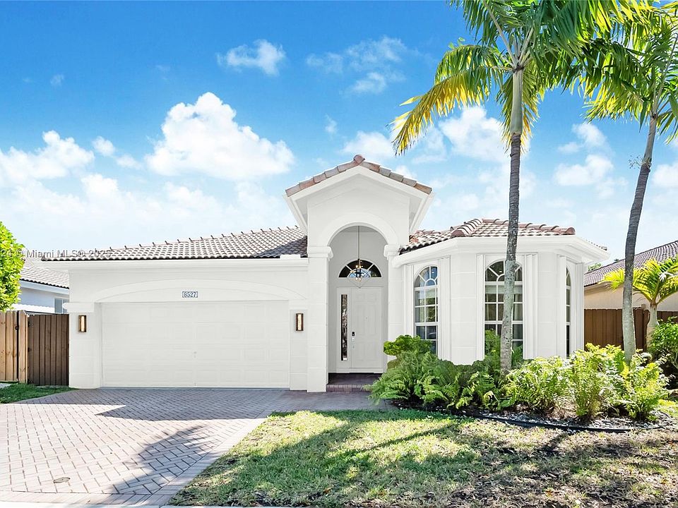 1st image of 8527 NW 111th Ct
