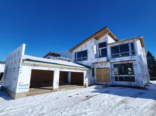 783 Greenwood Rd, Northbrook, IL 60062