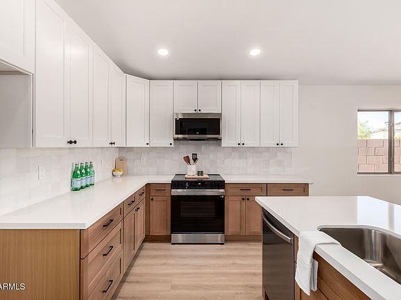 2nd image of 14613 N 126TH Avenue