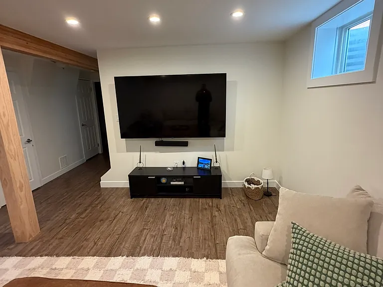 3242 Perry St — Photo 10