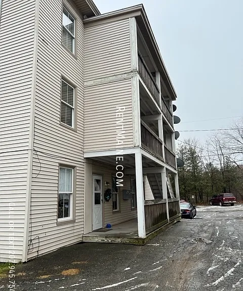 591 Main St #10 — Photo 11