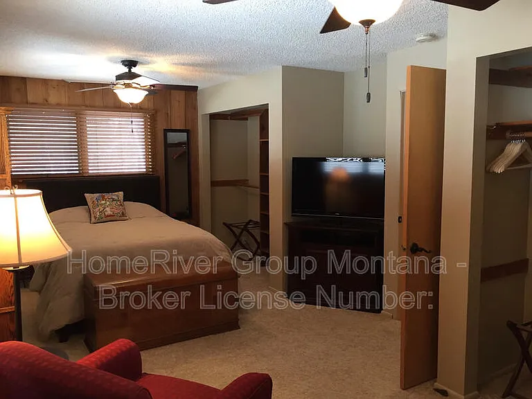 21800 Jones Rd — Photo 15