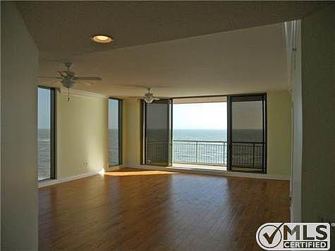 3rd image of 4330 N A1a APT 2