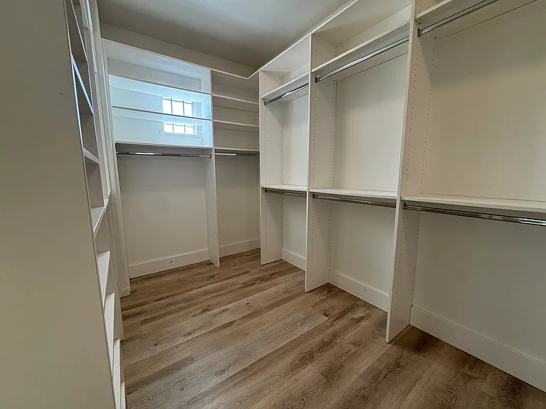 Walk in Closet