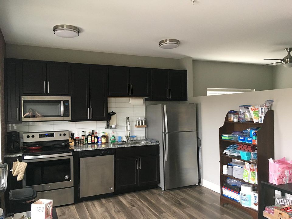 1st image of 1028 N Eddy St
