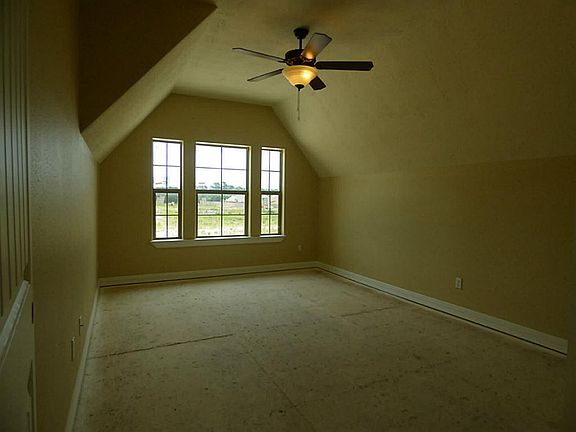 5th image of 220 Chaple Creek Dr