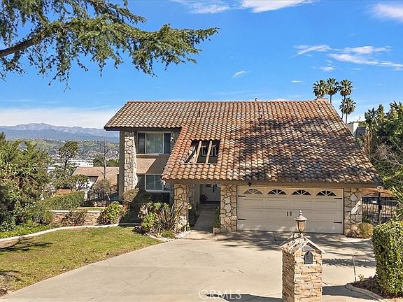 2nd image of 20505 Missionary Ridge St