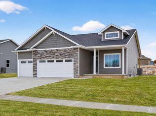 3905 SE 30th St, Ankeny, IA 50021