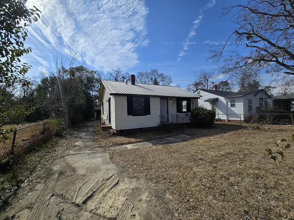 1520 Koger St