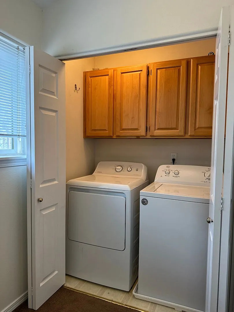 Knoxville, 1145 NW - 01145-KNOX — Photo 4