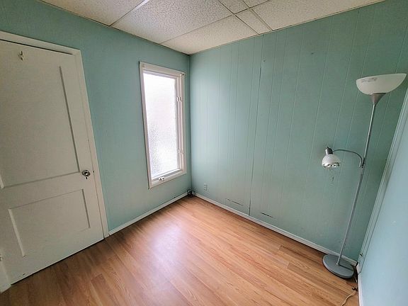 5th image of 210 W 5th St #2