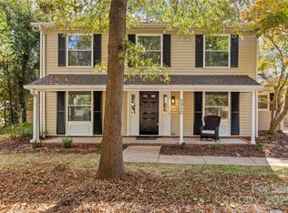 6920 Wyndbend Ln, Mint Hill, NC 28227