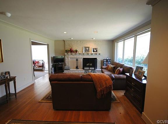 2nd image of 8701 Standish Ln