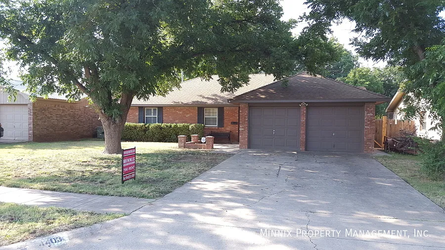 4403 59th Street — Photo 2