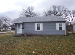 825 Northfield Ave, Loves Park, IL 61111