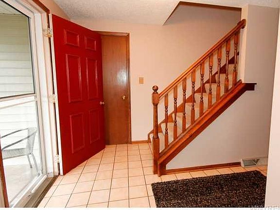 3rd image of 2470 Sylvan Pl