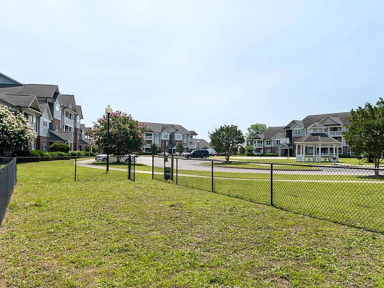 Hartsville Garden Apartments — Photo 9