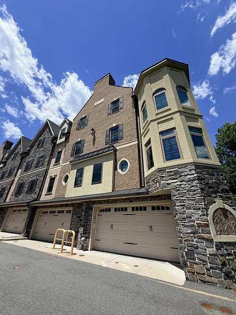 WFF - 178 South Chapel Street Unit 1 EV - 1 — Photo 2
