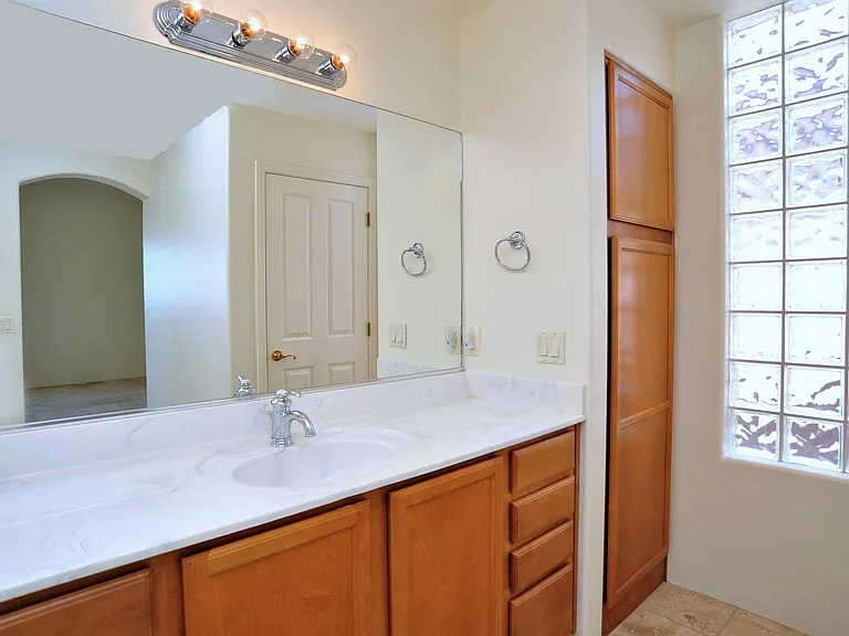 12866 N High Hawk Dr — Photo 27