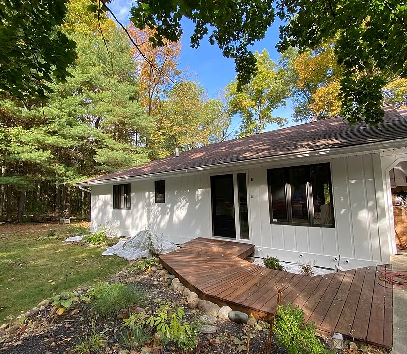 124 & 126 Heather Hills Dr