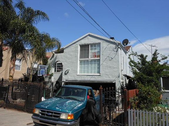 3rd image of 2938 68th Ave