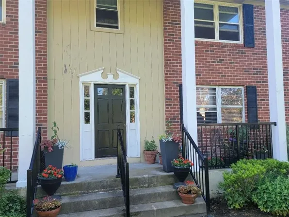 70 Carroll Ave, Newport, RI