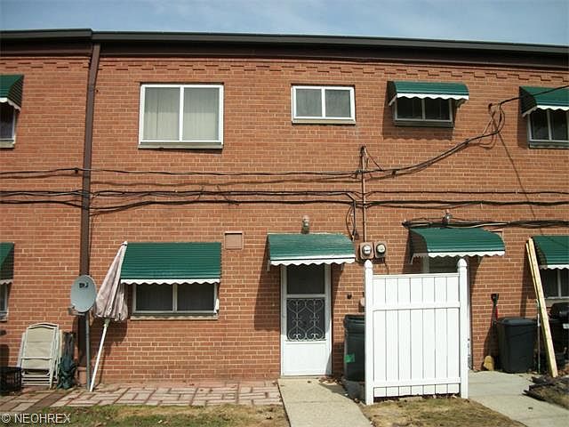1st image of 215 Dalepark Dr APT 2