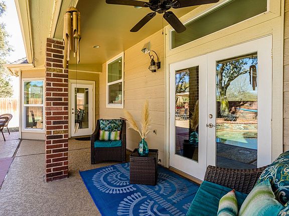 5th image of 1918 Sand Hollow Ln