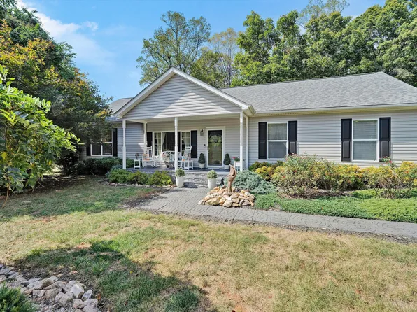 711 Lovely Valley Rd, Wirtz, VA 24184