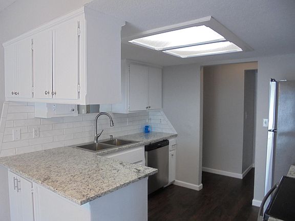 4th image of 2134 Vanessa Dr