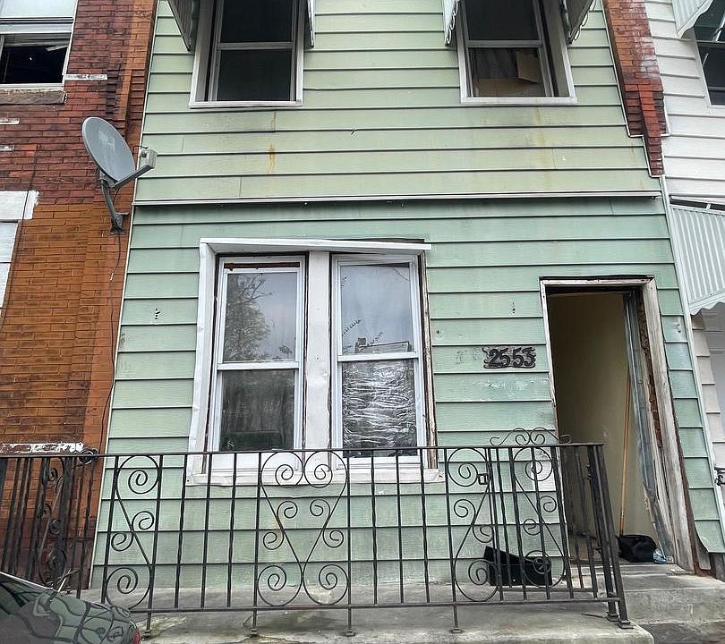 1st image of 2553 N Patton St