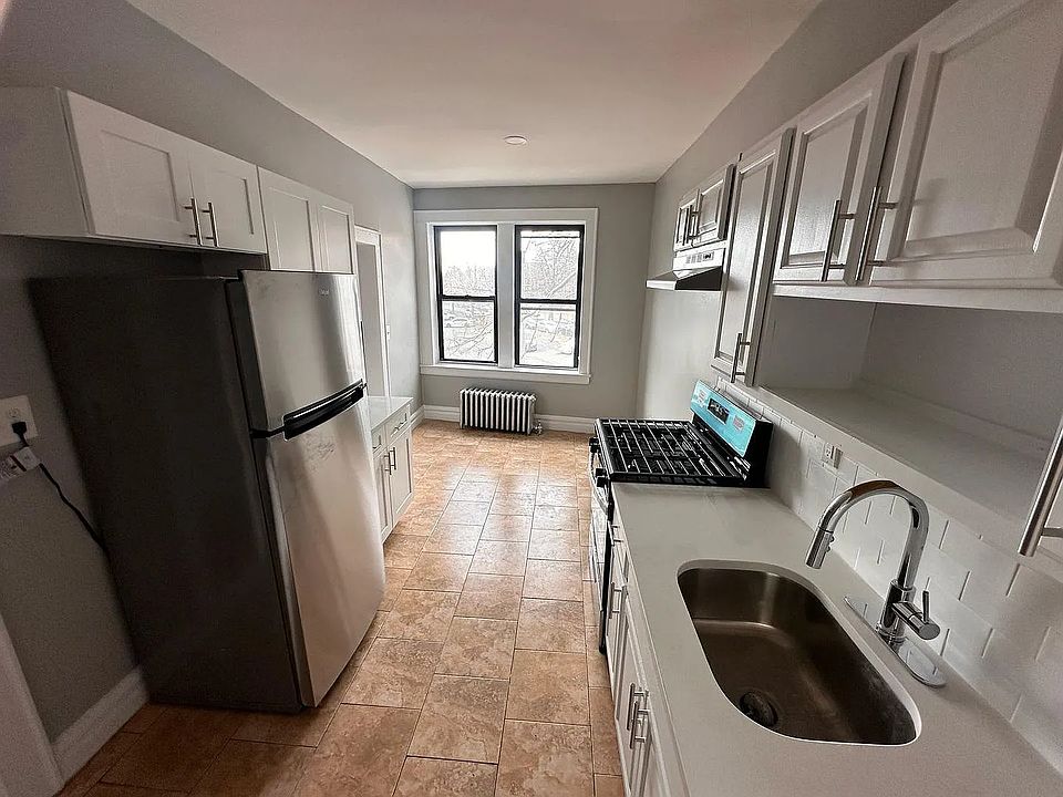 1st image of 286 4th Ave #201C