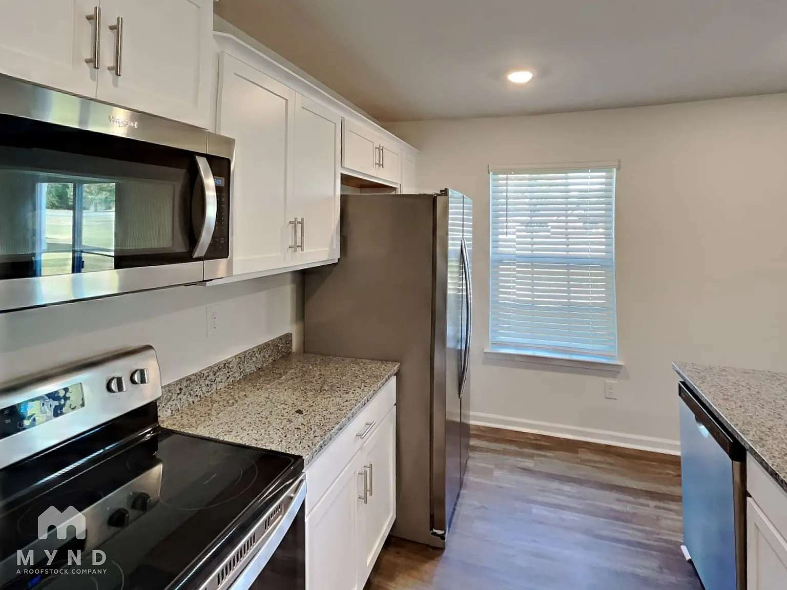 4 bed, 2.5 bath, 2164 sqft, $2,075 — Photo 3